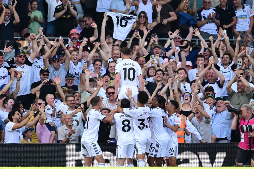 GOAL Fulham midfielder Tom Cairney (10) scores a goal and celebrates 2-0 during the Premier League match between Fulham and Newcastle United at Craven Cottage, London, UK on 24 May 2026.