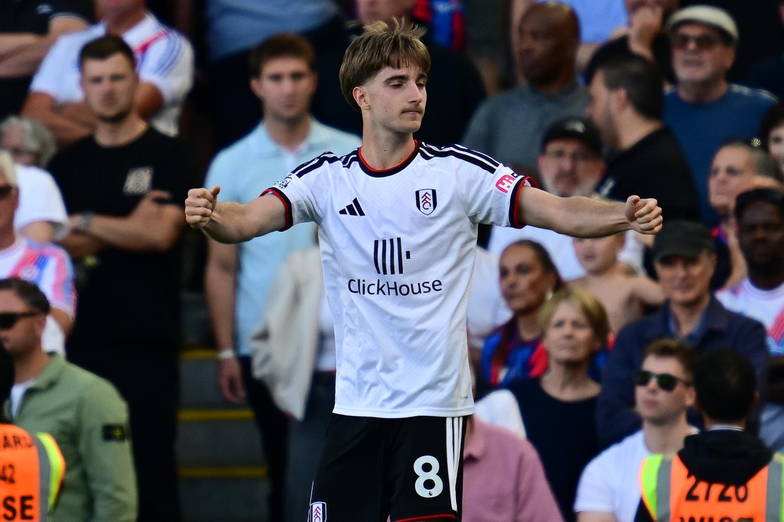 GOAL Fulham forward Cesar Palacios (8) scores a goal and celebrates 2-1 during the Premier League match between Fulham and Crystal Palace at Craven Cottage, London, UK on 5 September 2026.